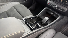 Volvo XC40 2.0 B3P Plus Black Edition 5dr Auto Petrol Estate